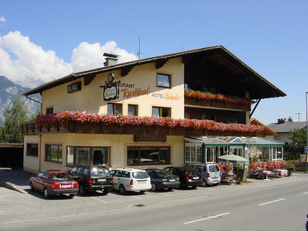 Hotel Kogele Mit Restaurant Bei Innsbruck Axamer Lizum Axams Chambre photo